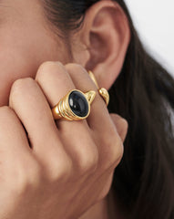 Savi Ridge Oval Gemstone Chunky Ring | 18k Gold Vermeil/Black Onyx