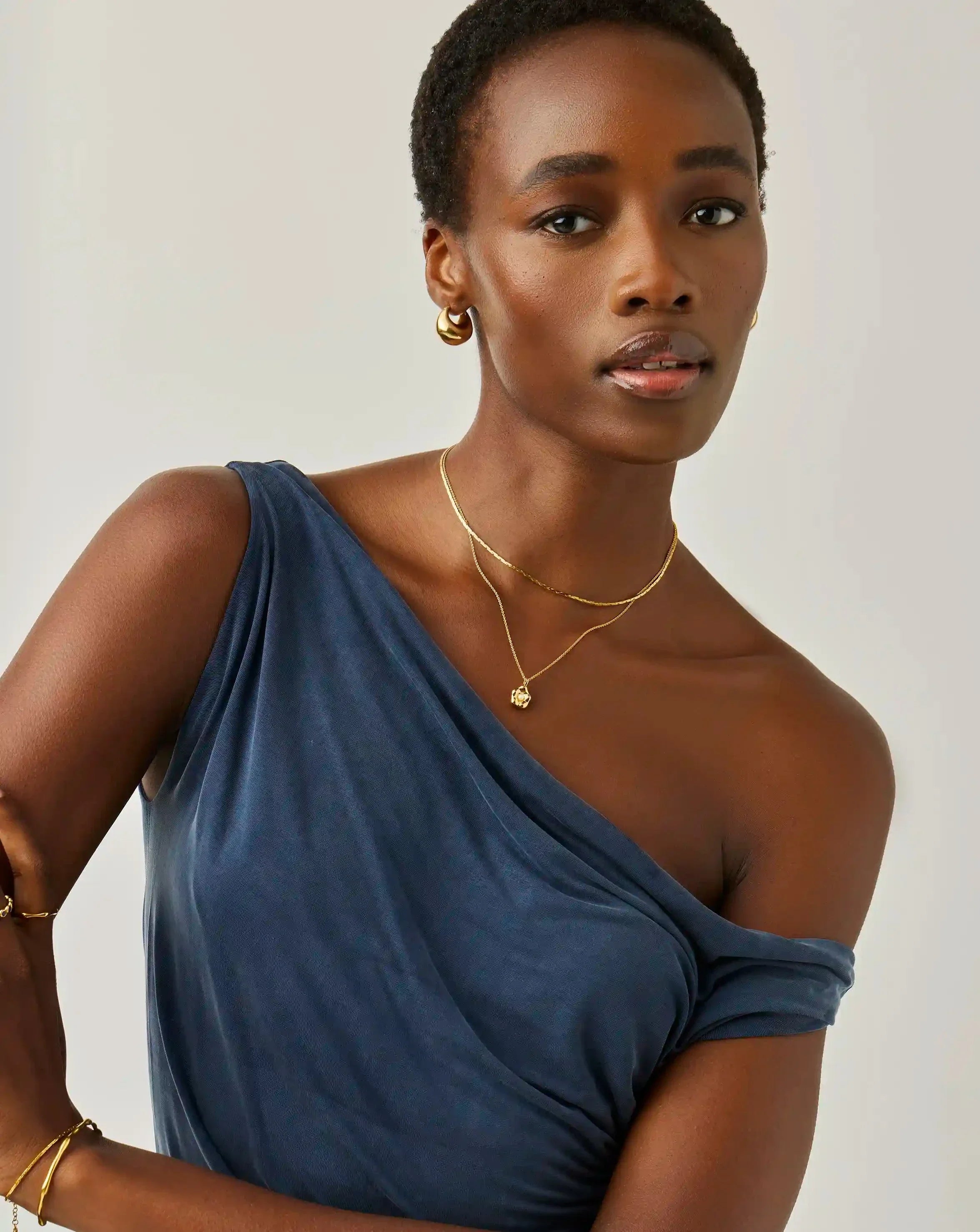 Eny Puffy Daisy Pendant Necklace | 18k Gold Plated/Pearl