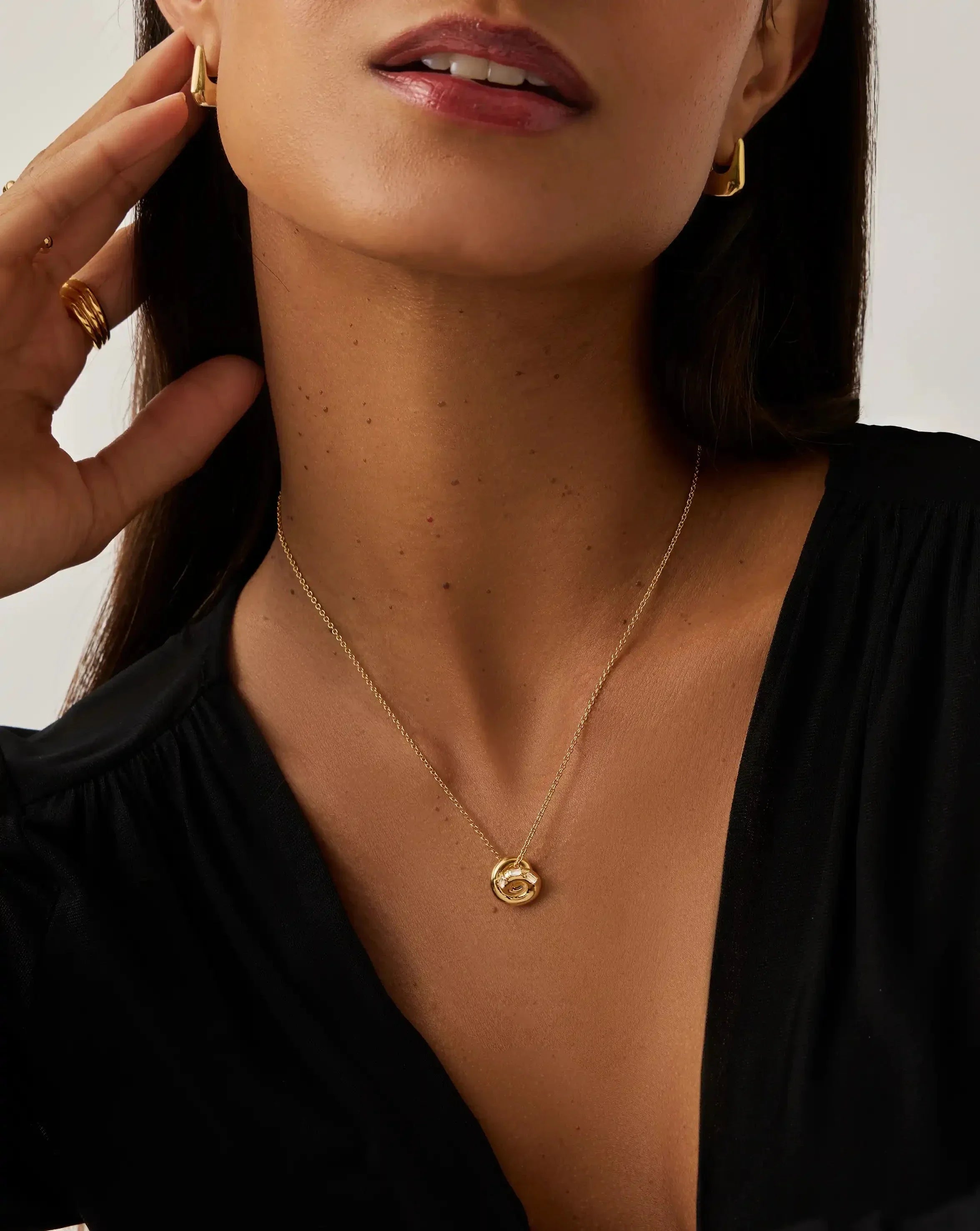 Lucy Williams Pavé Knot Pendant Necklace  | 18k Gold Plated