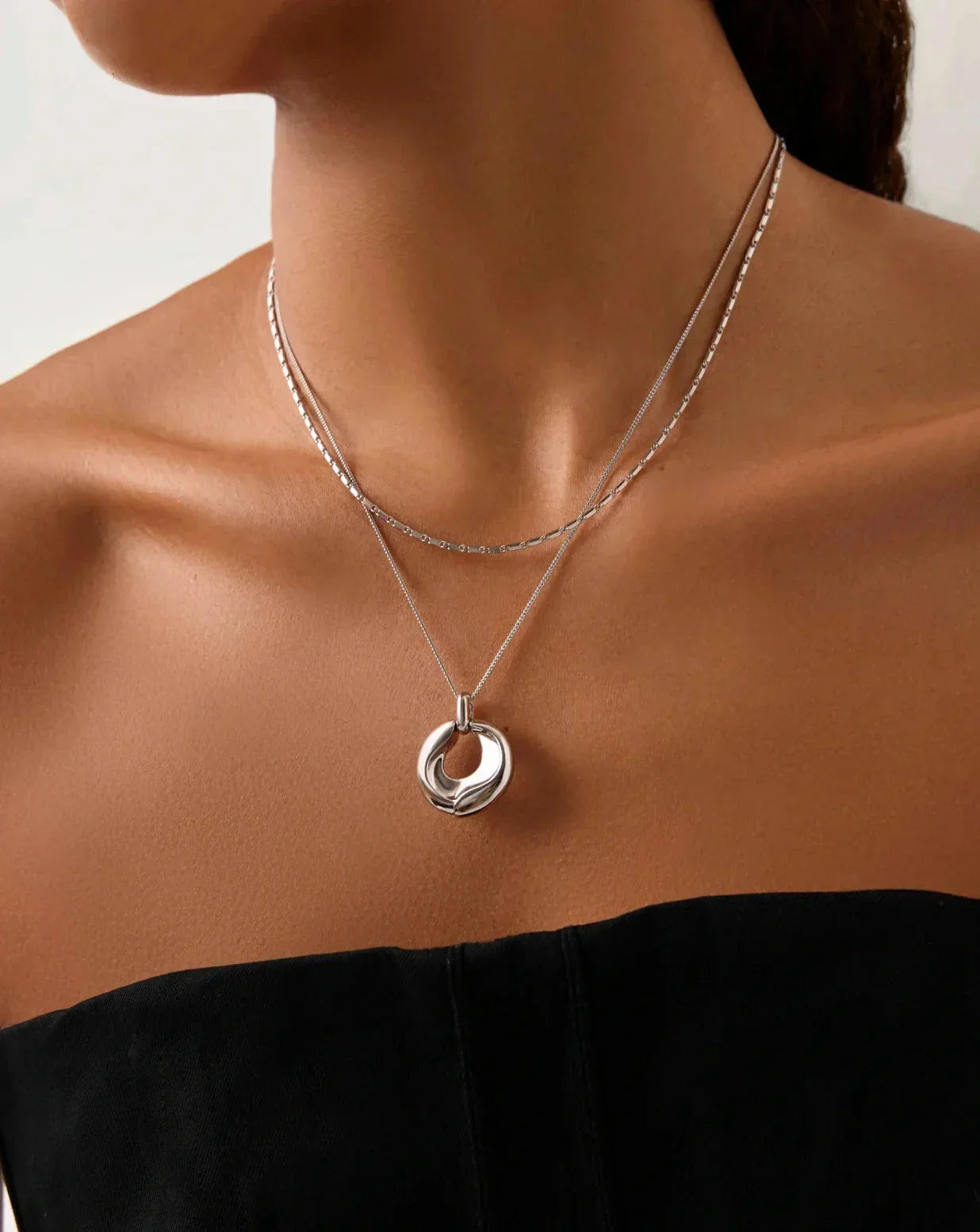Sculptural Ridge Molten Pendant Necklace | Silver Plated